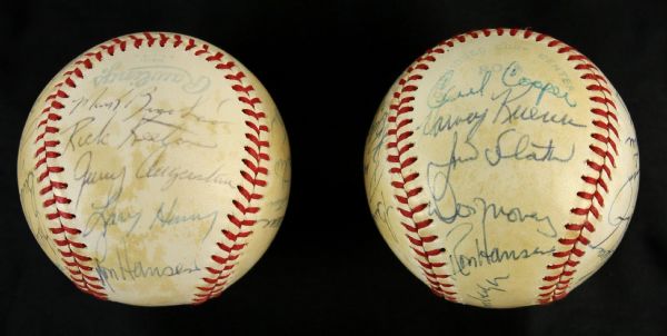 1981 MILWAUKEE BREWERS LOT OF 2 TEAM SIGNED OAL BASEBALLS