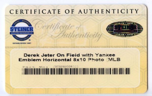 DEREK JETER SIGNED 8X10 PHOTO CLASSIC YANKEES SHOT! MLB HOLO & STEINER COA!