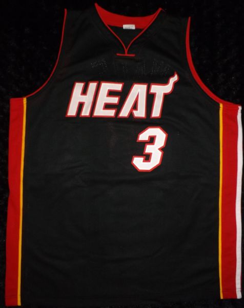 DWYANE WADE SIGNED MIAMI HEAT JERSEY