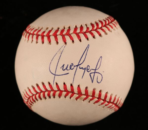 JUAN GONZALEZ SIGNED OAL BASEBALL SWEET SPOT!